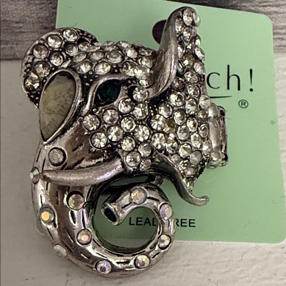 Silver Elephant Ring with Rhinestones - Picture 5 of 6